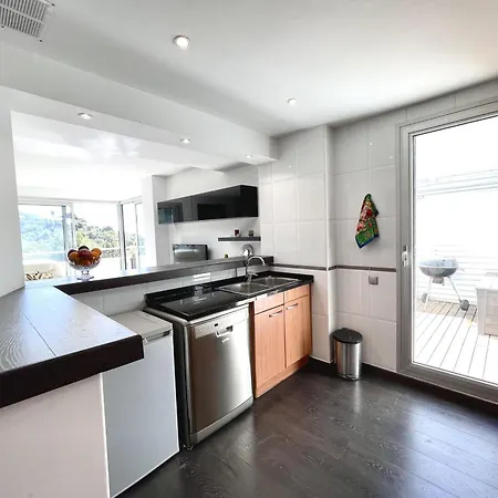 Casa Espaciosa Con Piscina, Aire Acondicionado Y Jardin Cerca De La Playa De Vilanova - Es-332-9 Apartment *